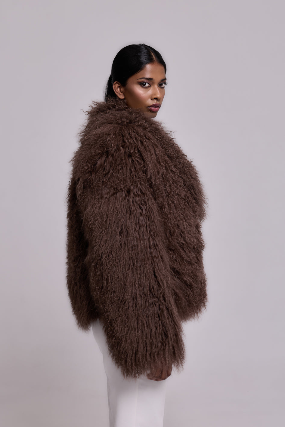 Manteau en peau de mouton mongole café