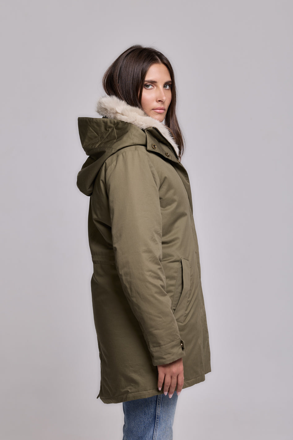Elegant BEIGE Parka with High Collar and Removable Fur Vest