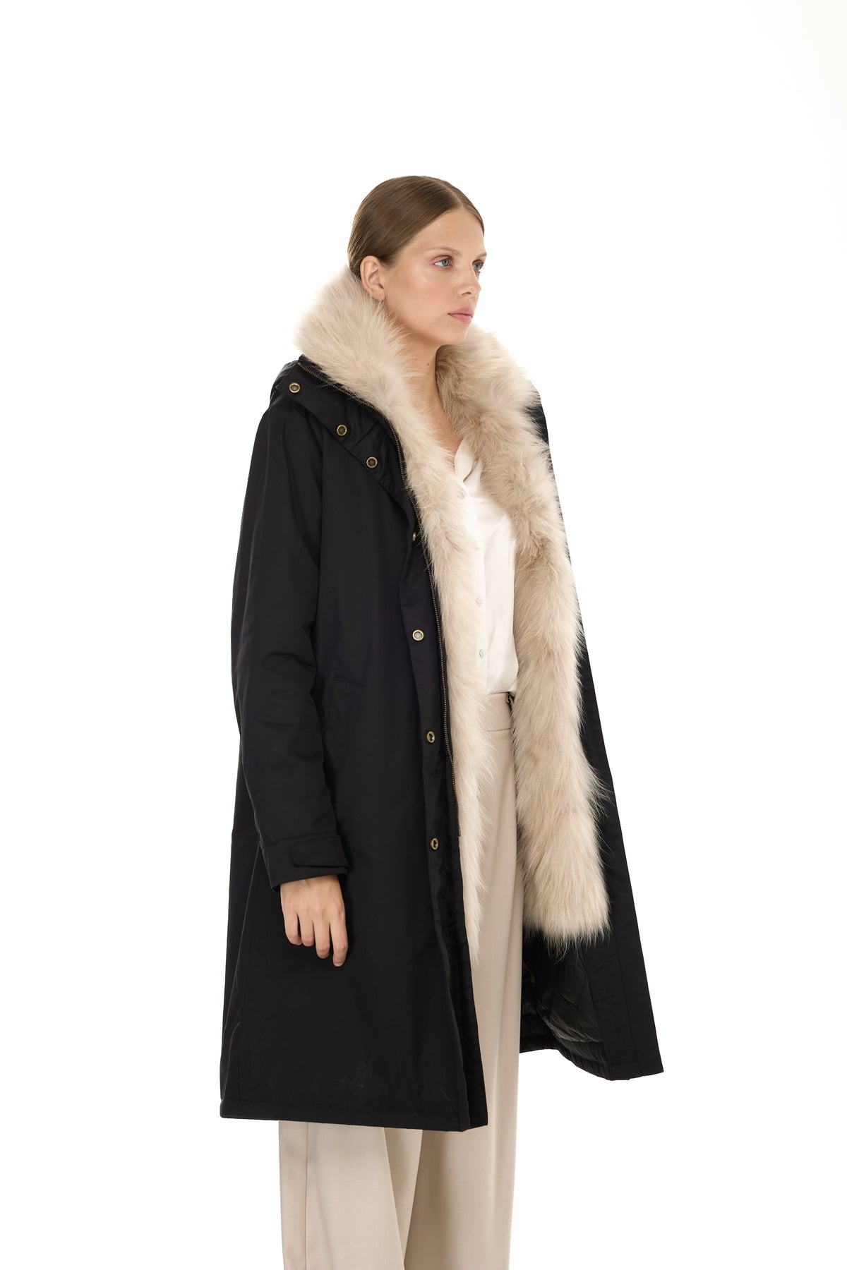 Elegant BEIGE x-long parka with high collar and removable fur vest