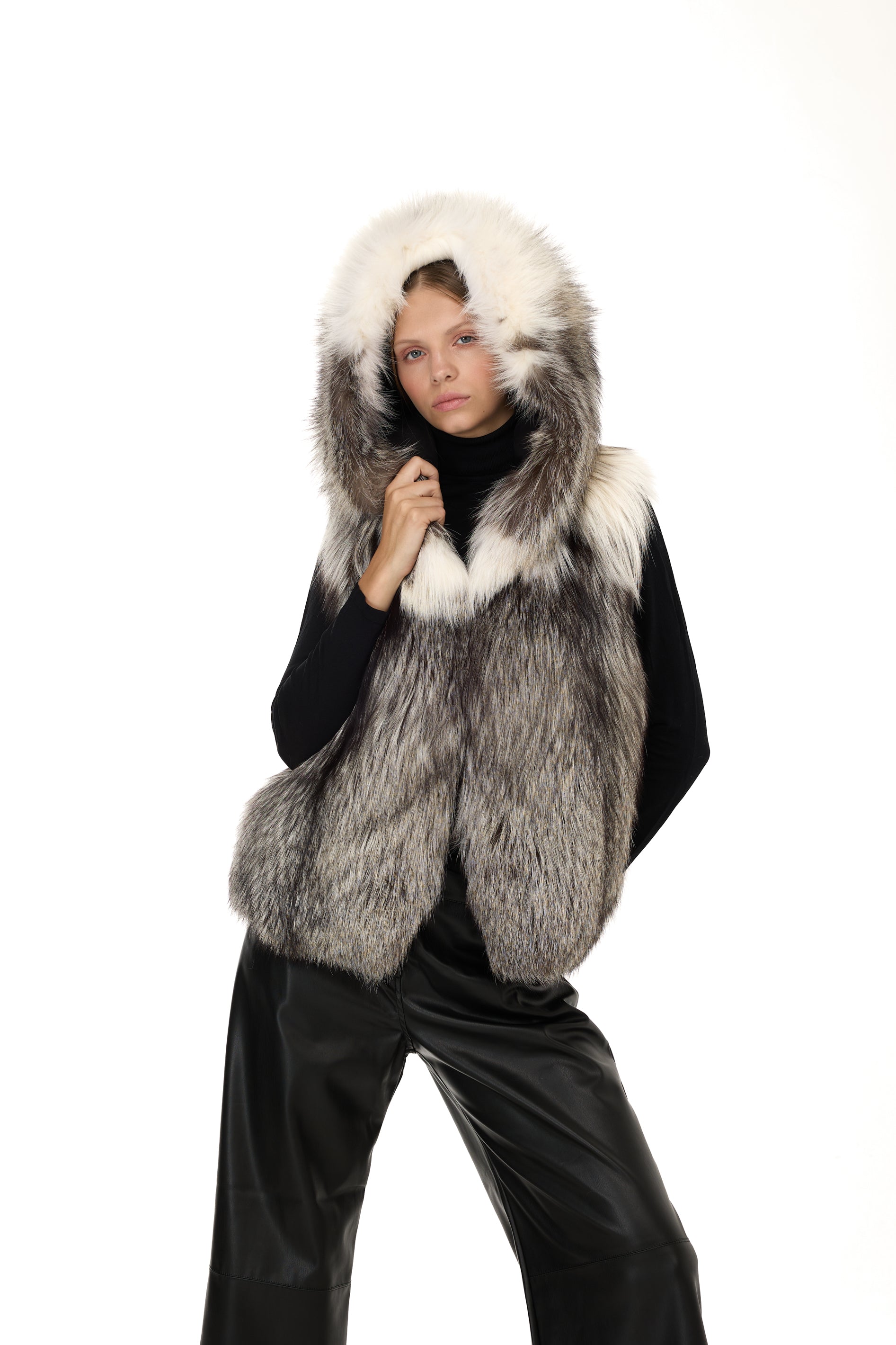 Chaleco con capucha en plantium zorro - color natural