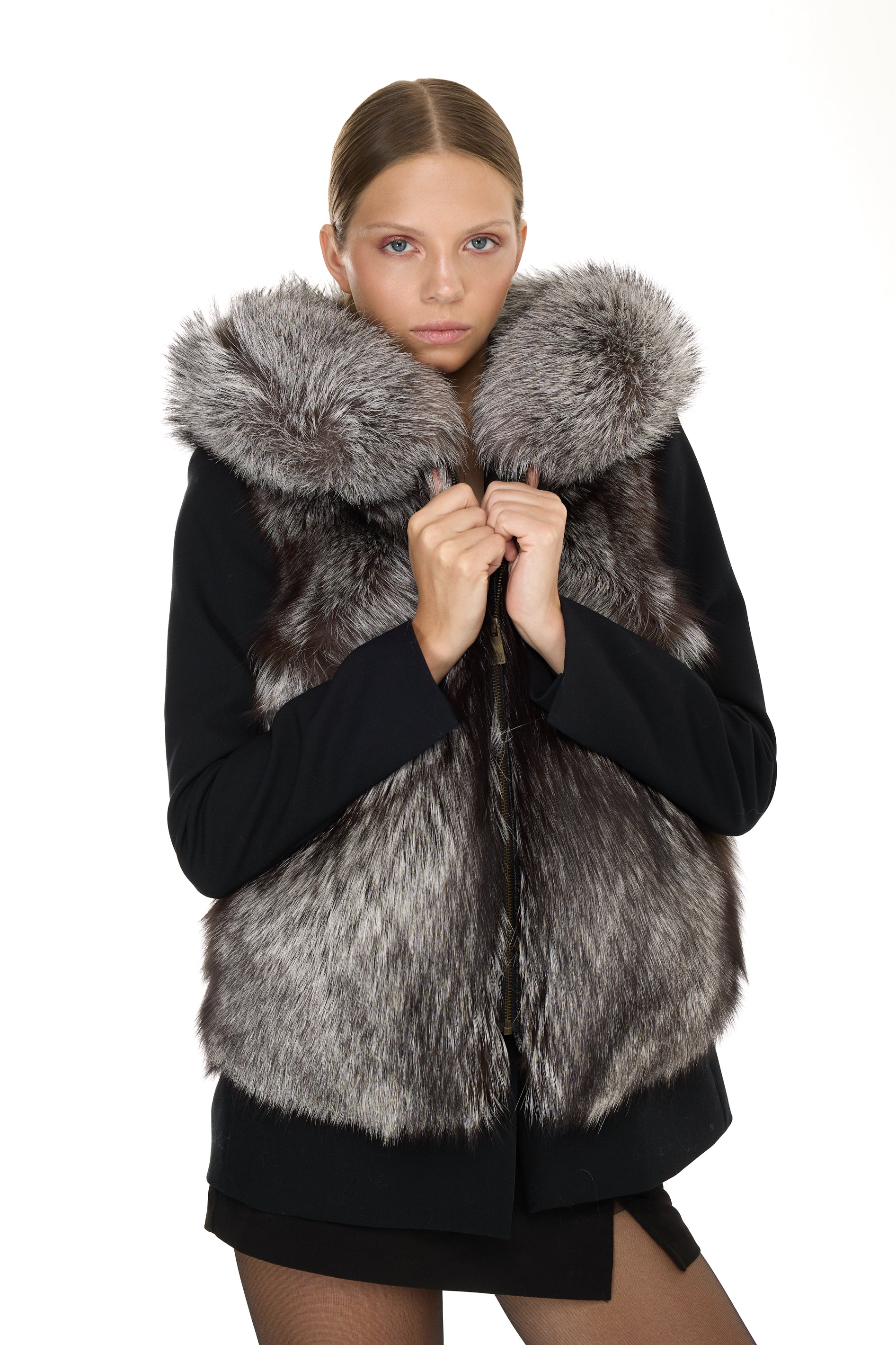 Con con capucha y mezclilla de grervices - color natural