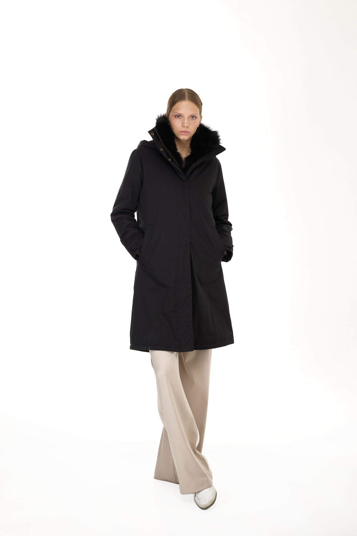 Parka x-long Elegant BLACK con Collo Alto e Gilet in pelliccia Removibile