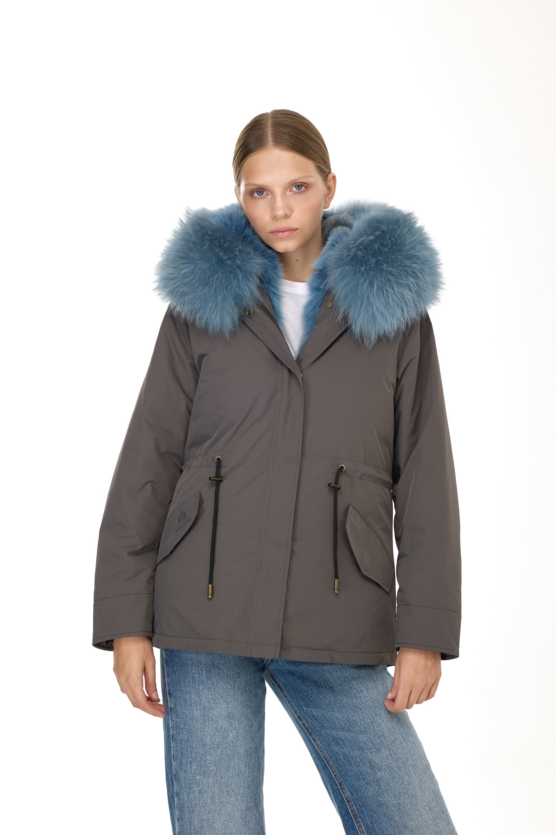 Urbaner kurzer Parka in GRAUBLAU aus wasserdichter Baumwollmischung mit Coyote-Weste