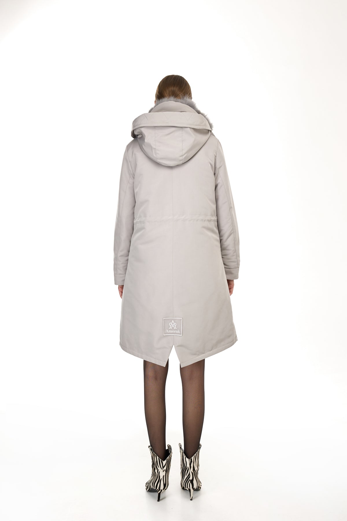 Elegante parka larga GRIS con cuello alto y chaleco de pelo extraíble