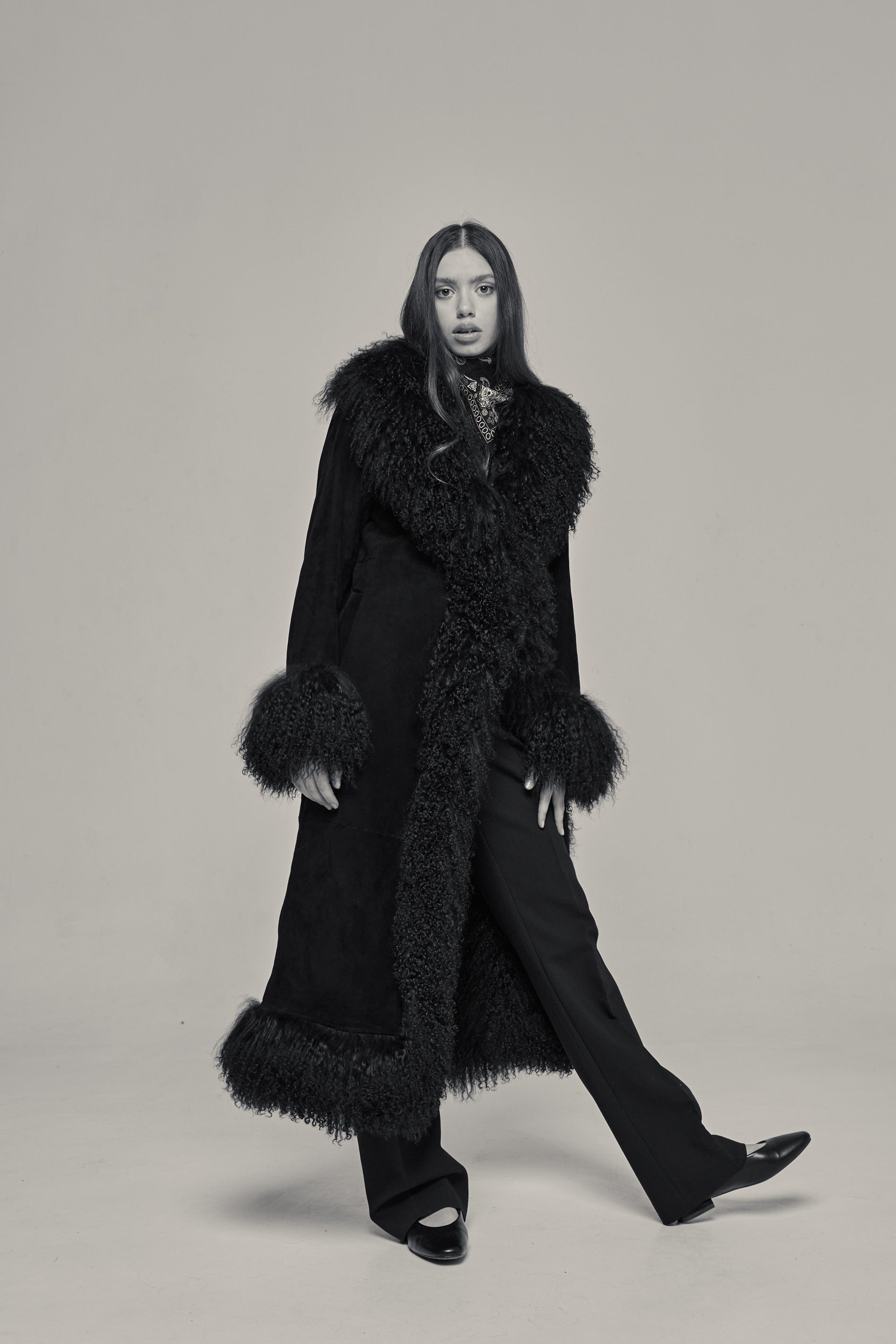 Mantel Wildleder Mongolia Shearling schwarz