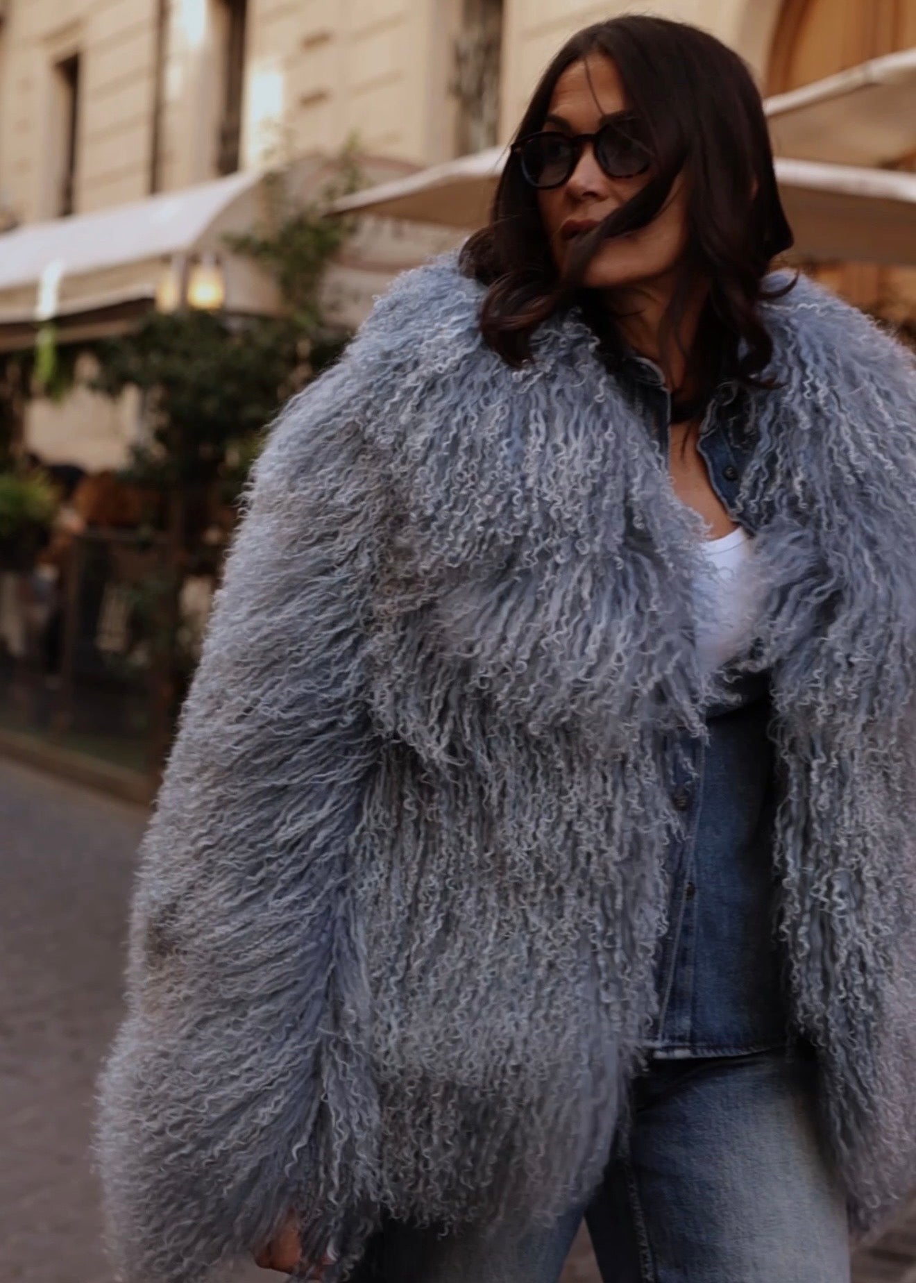 Mantel aus Mongolei-Lammfell Himmelblau