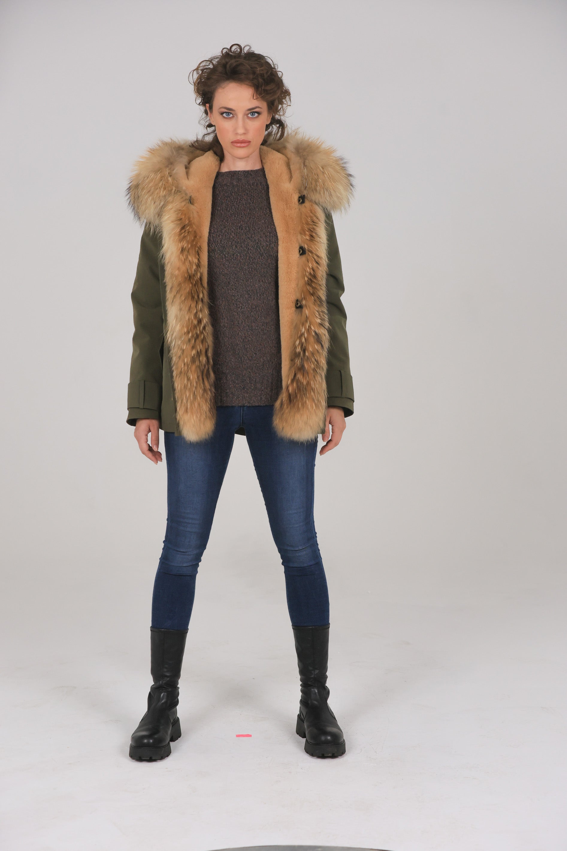 Short raccoon waterproof technical cotton parka