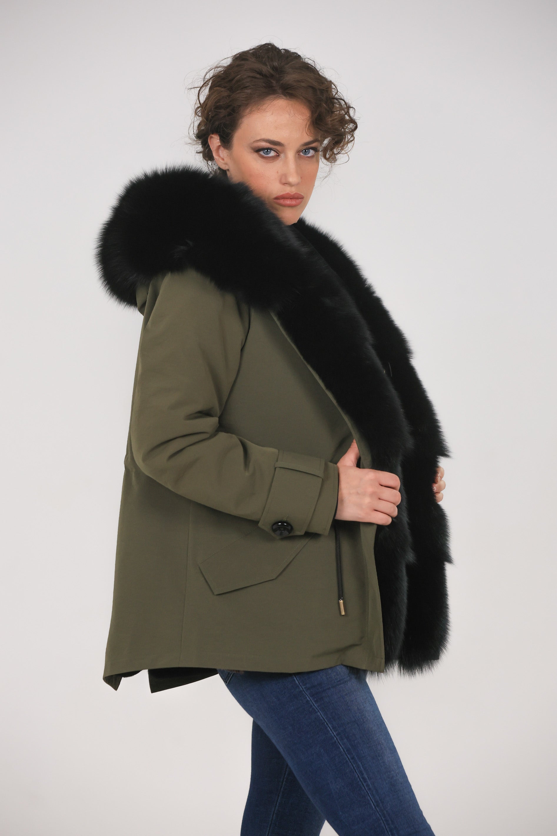 Short black waterproof technical cotton parka