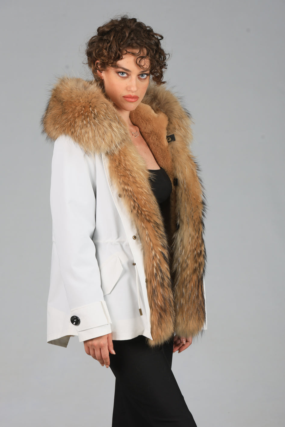 Short raccoon waterproof technical cotton parka