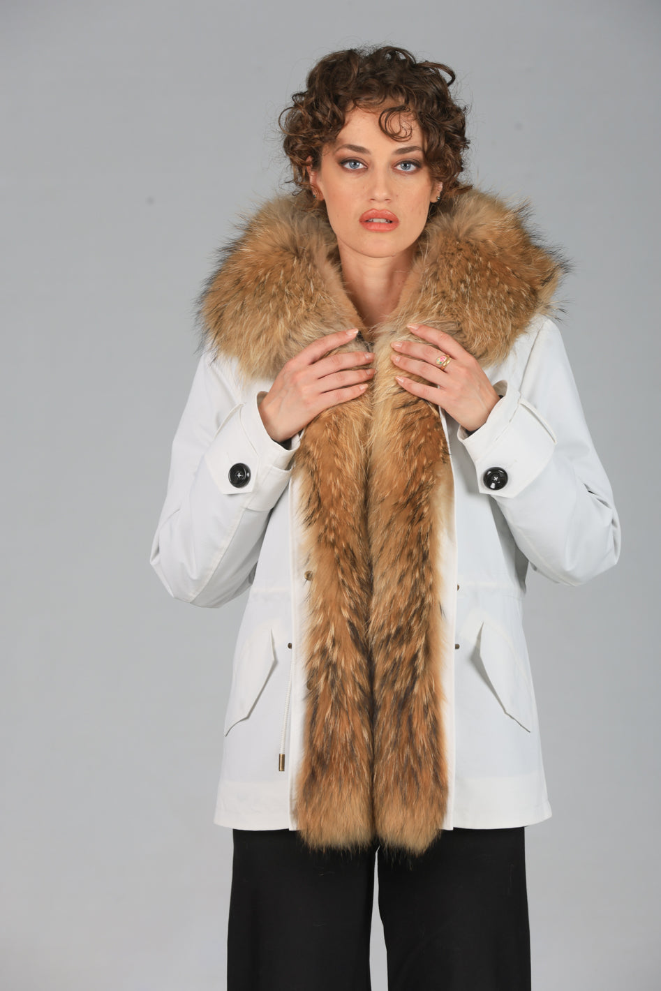 Short raccoon waterproof technical cotton parka