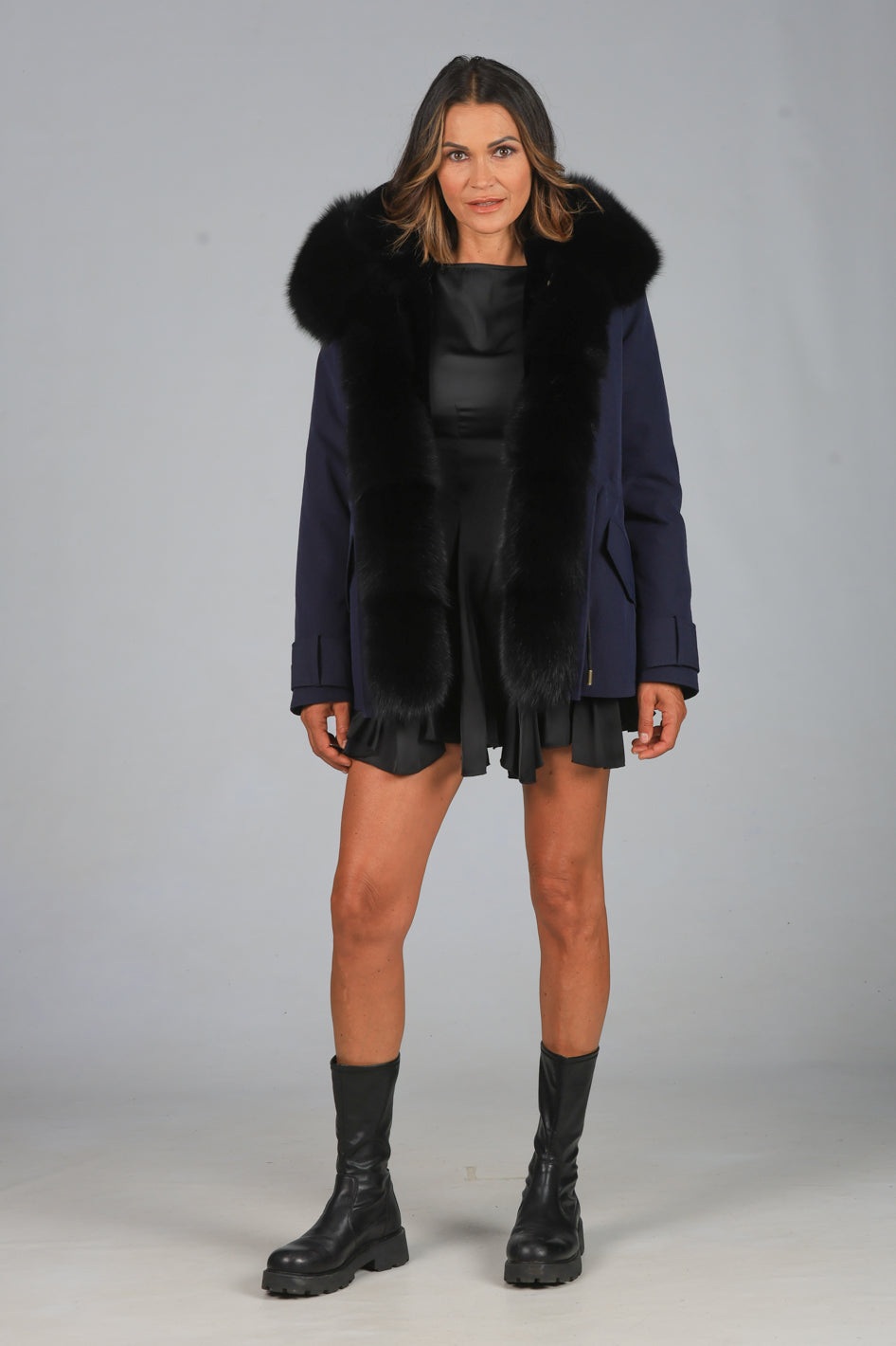 Short black waterproof technical cotton parka