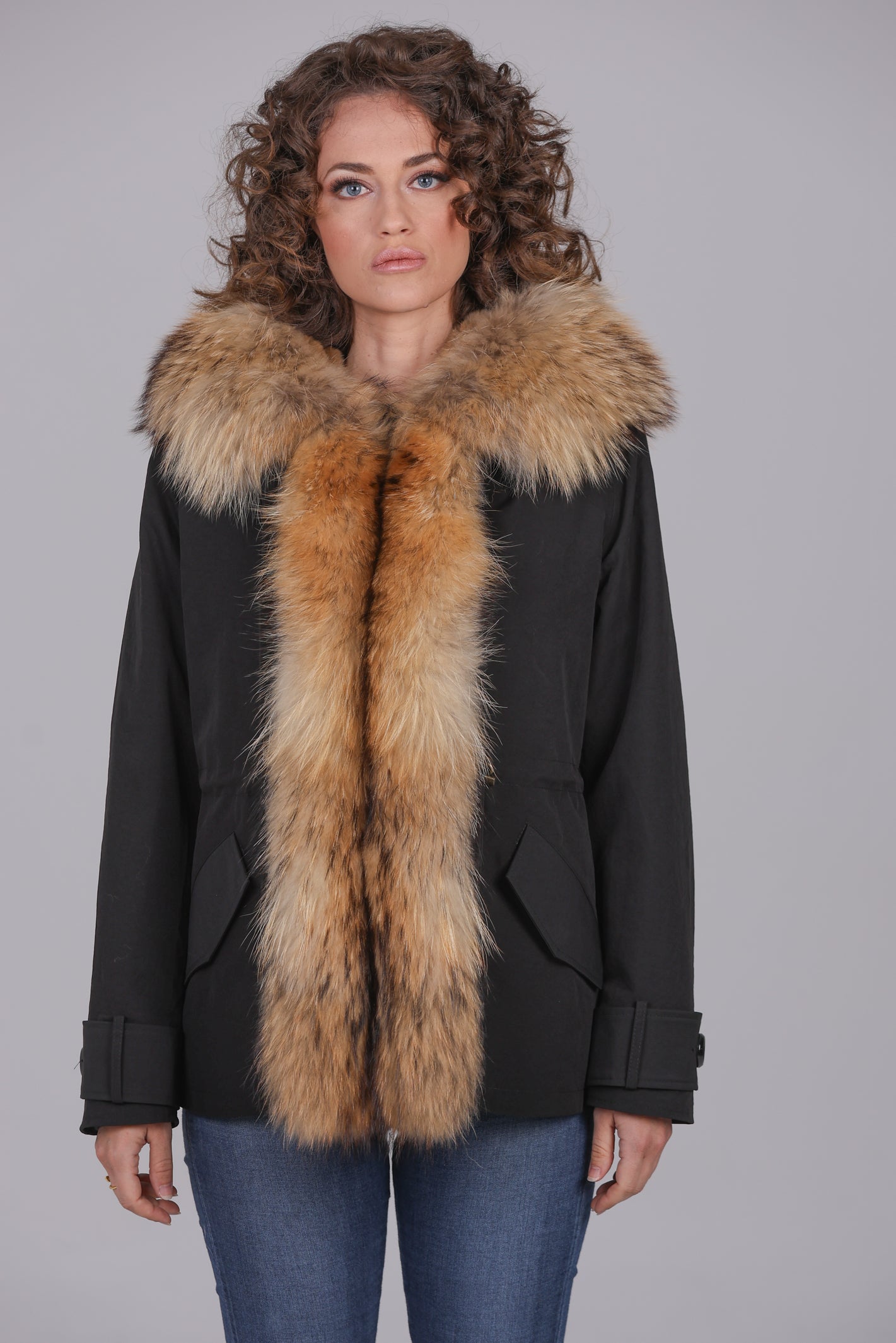 Short raccoon waterproof technical cotton parka