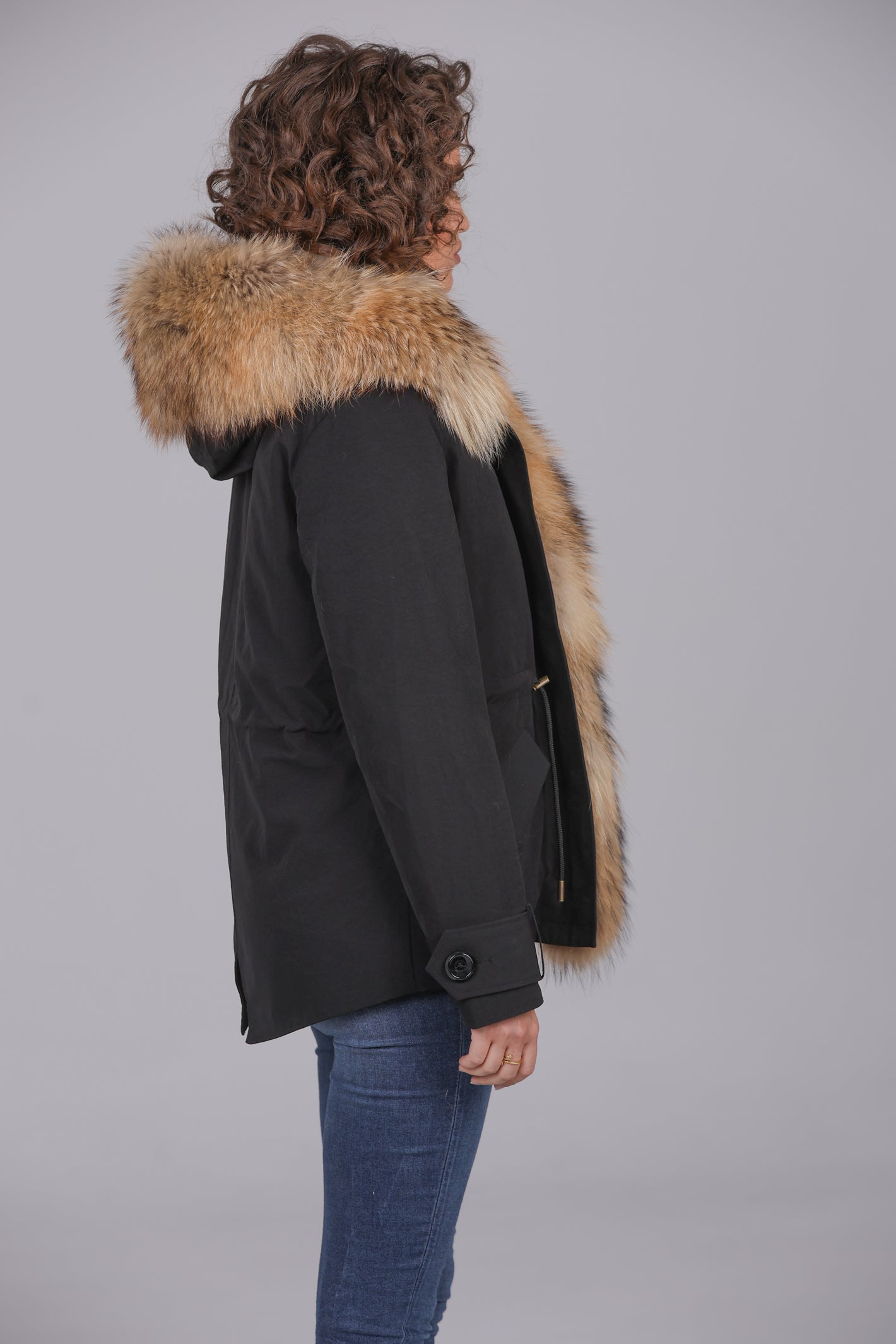 Short raccoon waterproof technical cotton parka