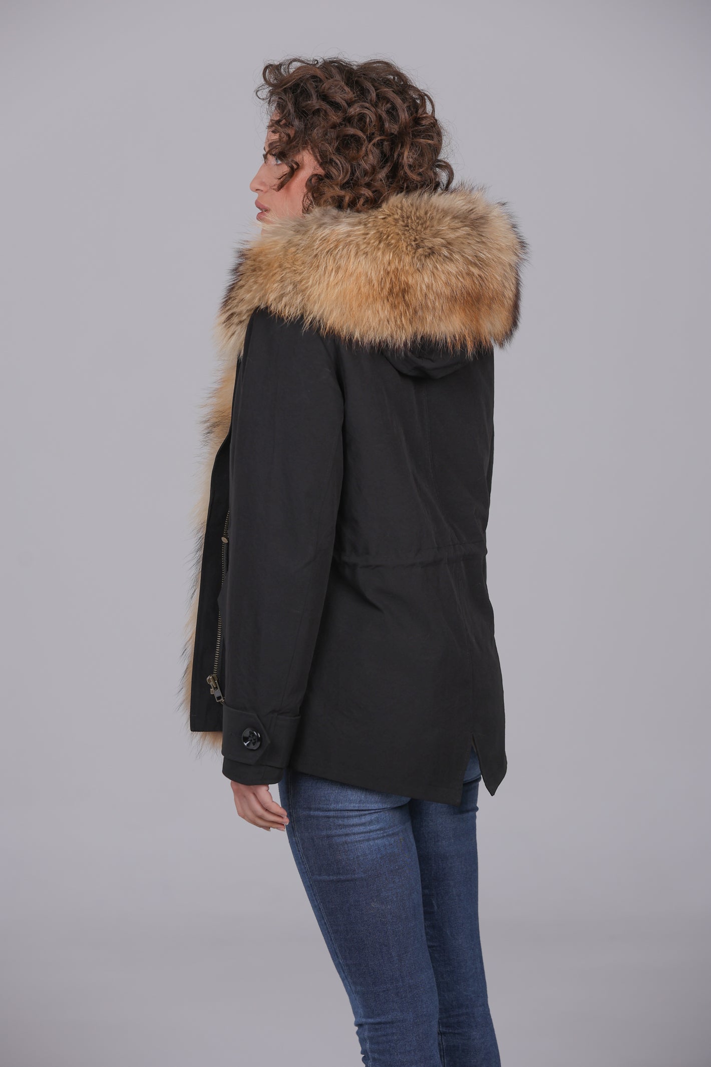 Short raccoon waterproof technical cotton parka