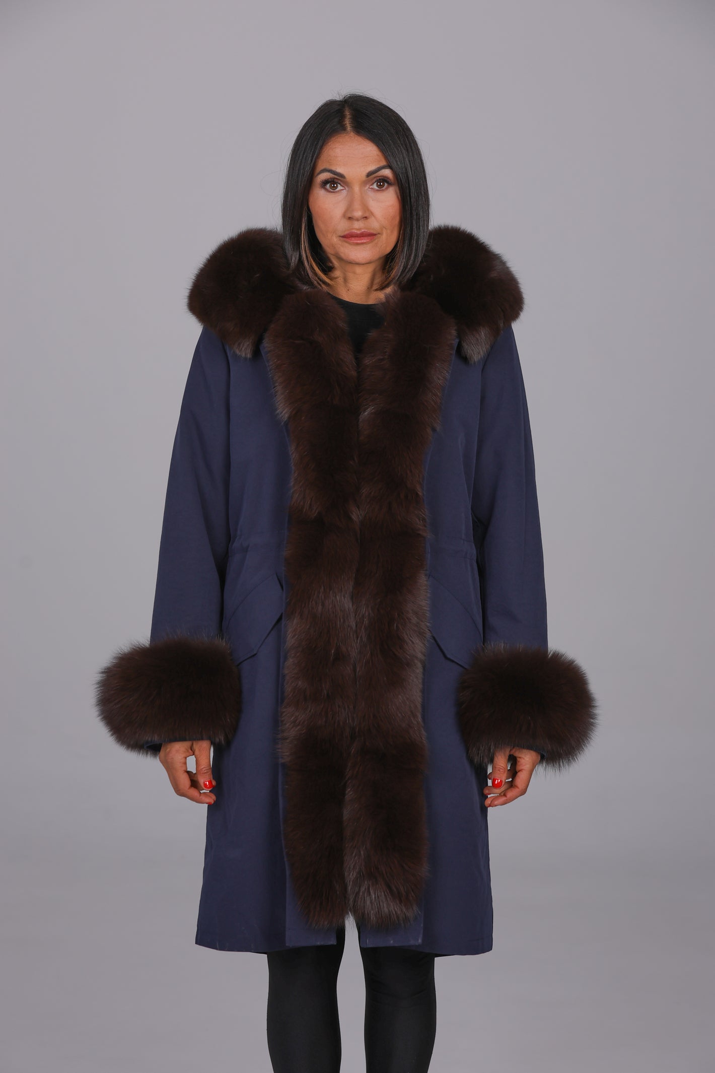 Parka mi-longue imperméable en coton technique marron