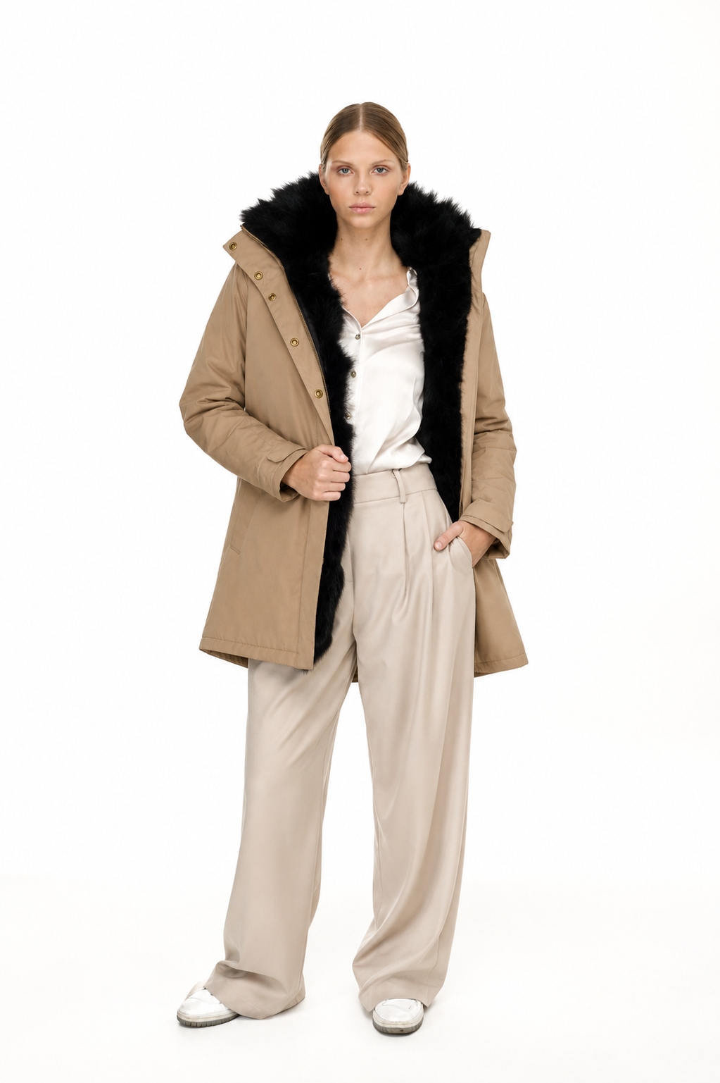 Parka NOIRE élégante avec col montant et gilet en fourrure amovible
